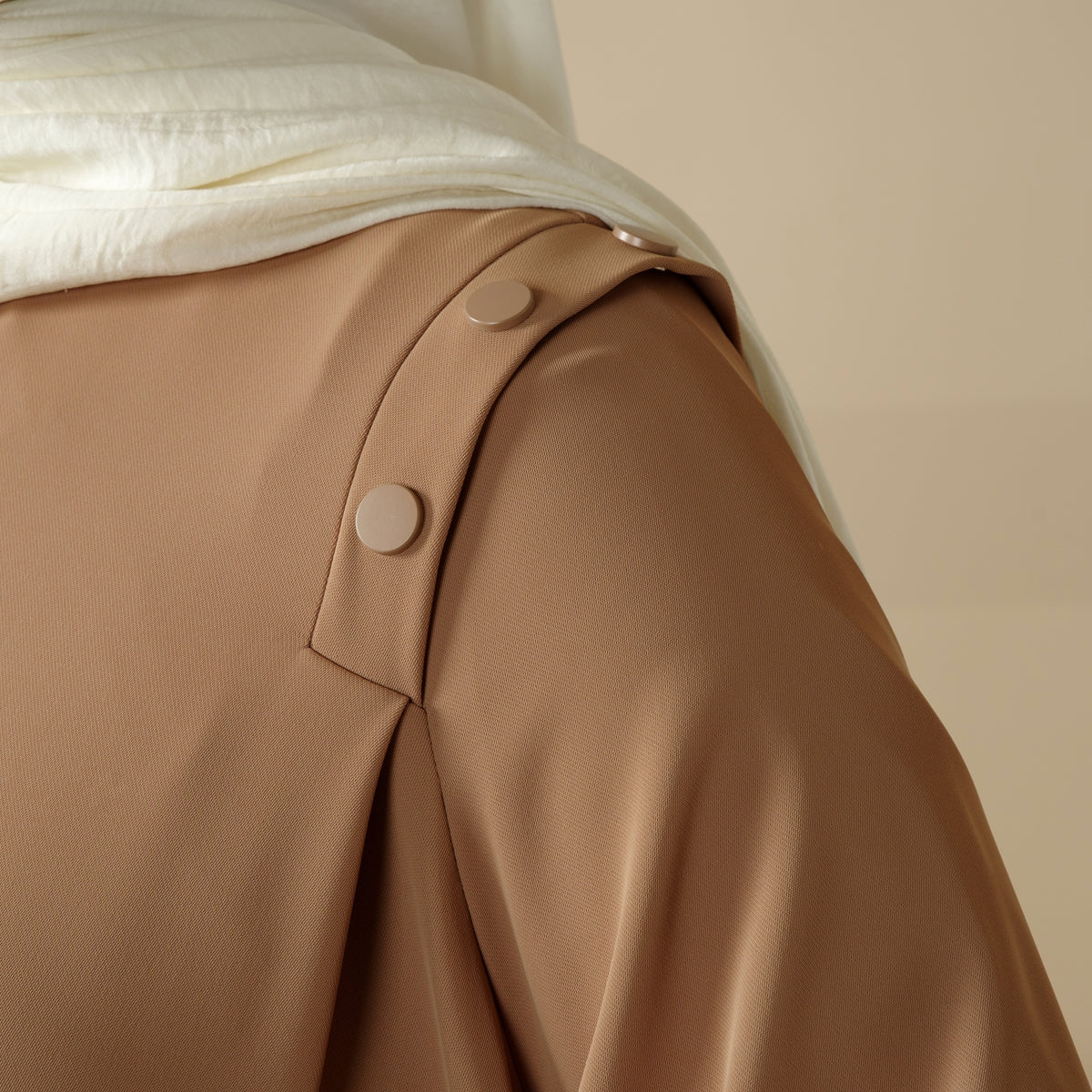Shoulder Button Pullover Abaya